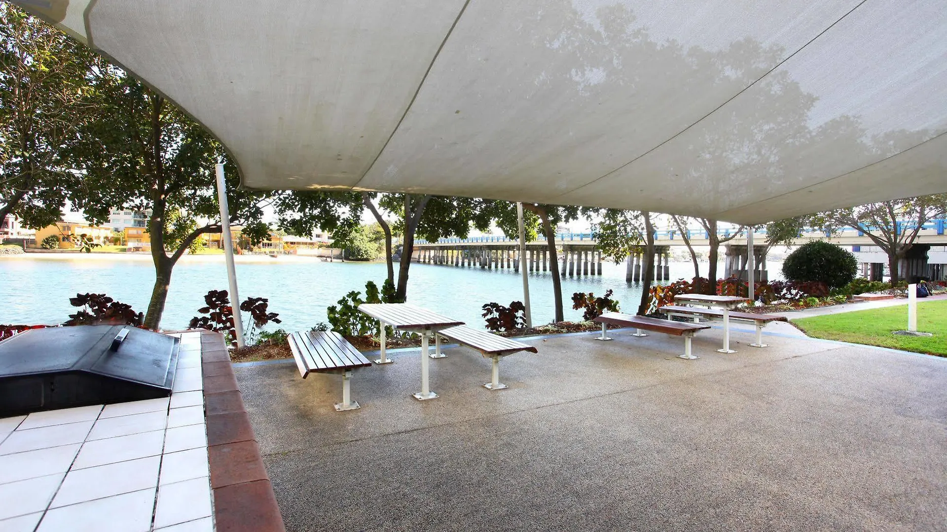 Aparthotel Waterways Apartments Surfers Paradise